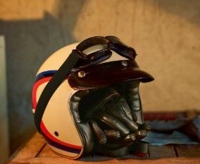 BMW MOTORCYCLE GEAR Image 1